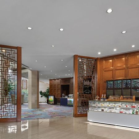 Doubletree By Hilton Shanghai Pudong - Present Welcome Cookie Exterior photo