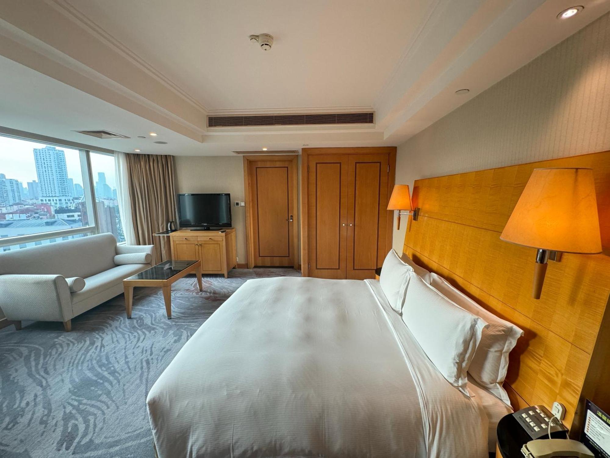Doubletree By Hilton Shanghai Pudong - Present Welcome Cookie Exterior photo