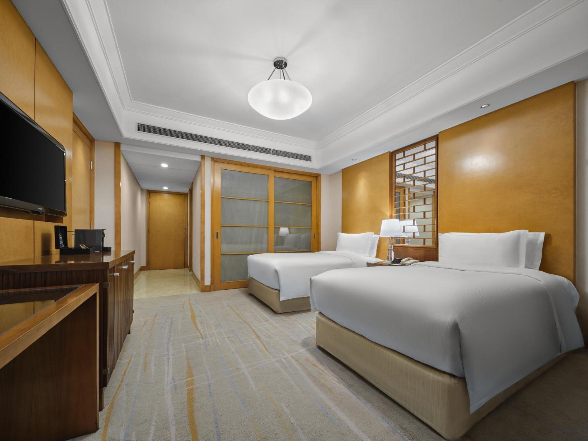 Doubletree By Hilton Shanghai Pudong - Present Welcome Cookie Exterior photo